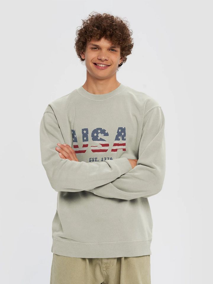 American Flag USA Pullover product image (2)