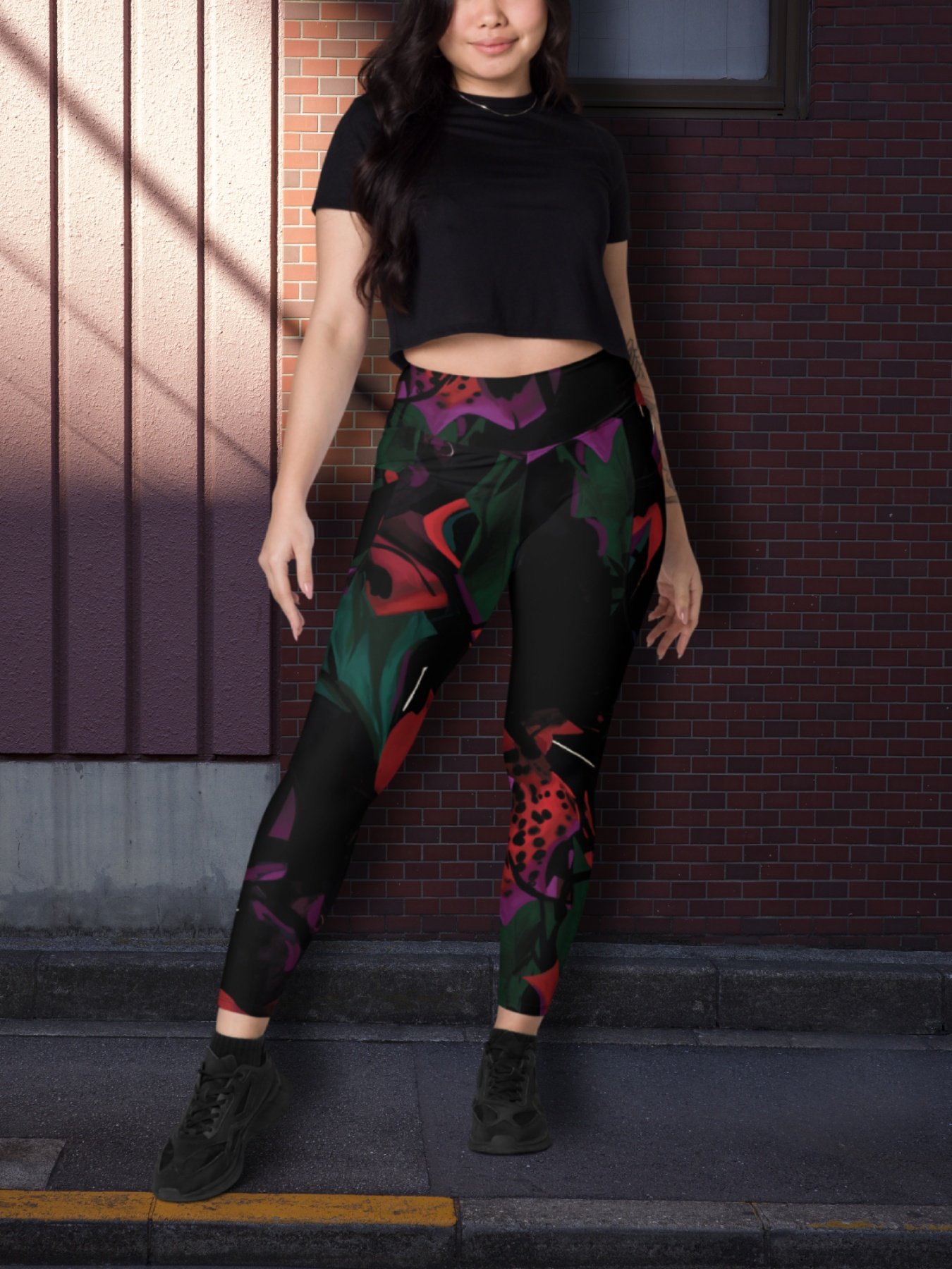 Leggings with Pockets "Blosoom At Midnight" product image (2)