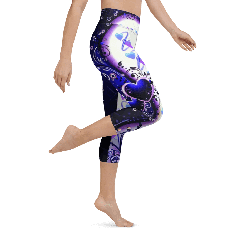 Mystic Hearts All-Over Yoga Capri Leggings product image (7)