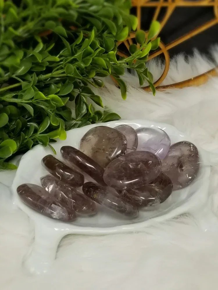 Amethyst Palm Stone – Peace • Intuition • Emotional Healing – Meditation Crystal product image (3)