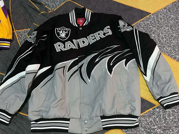 NFL RAIDER Double Stooth Denim Jacket ( Limited to 1pc only / Size - L ) product image (2)