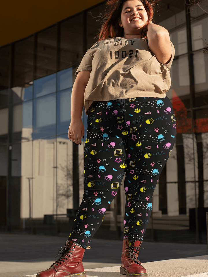 Shifty Seas dark pattern plus size leggings product image (1)