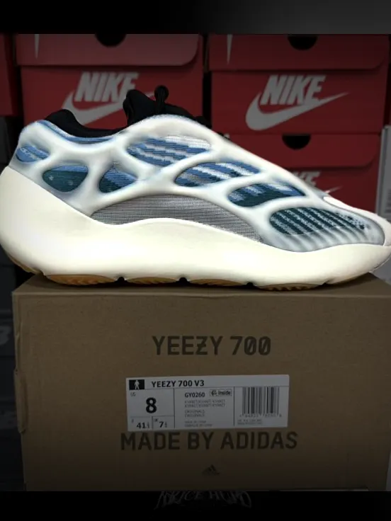 YEEZY 700v3 Collection product image (2)
