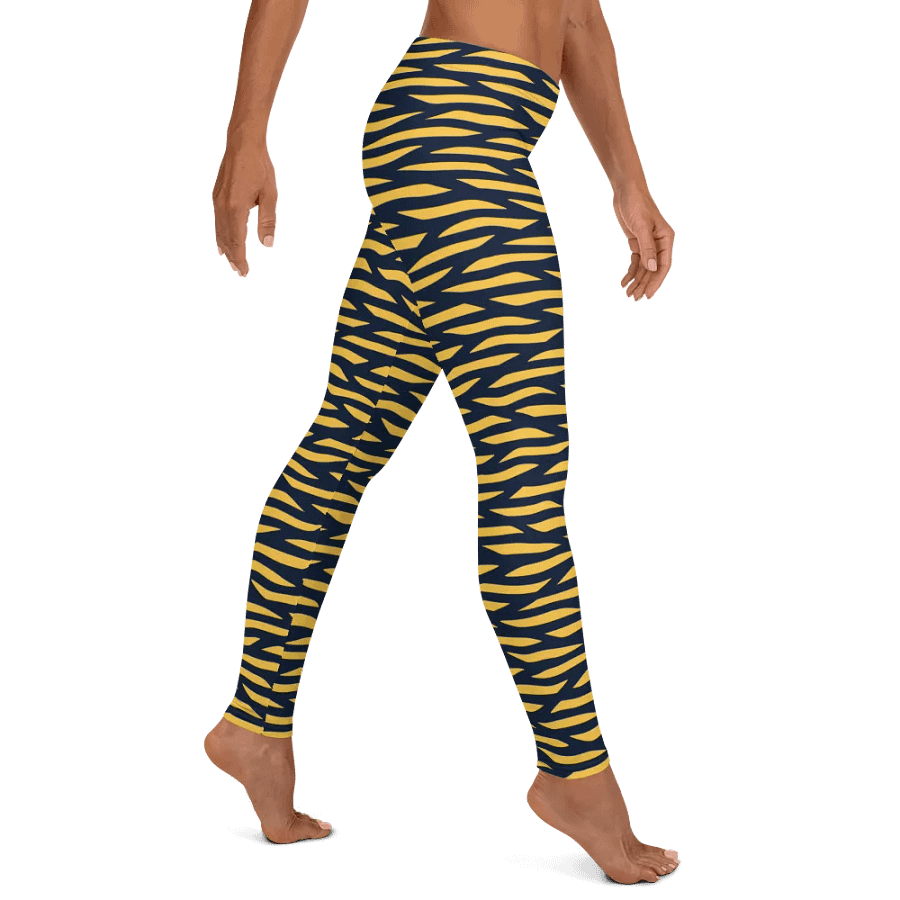 Dynamic Wave All-Over Leggings product image (11)