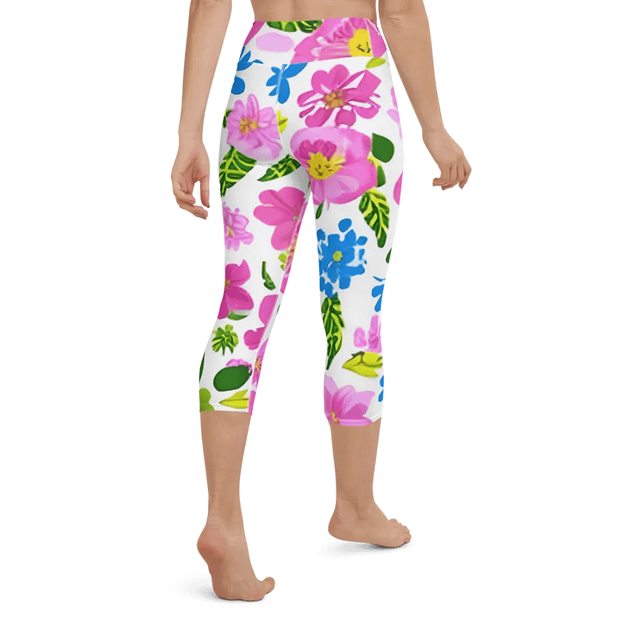Floral Fusion Capri Leggings product image (4)