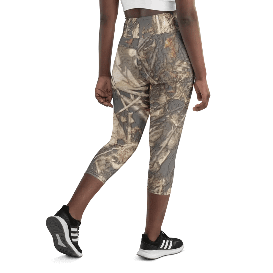 Yoga Capri Leggings - Dead Split - It Happennnns Camo product image (8)
