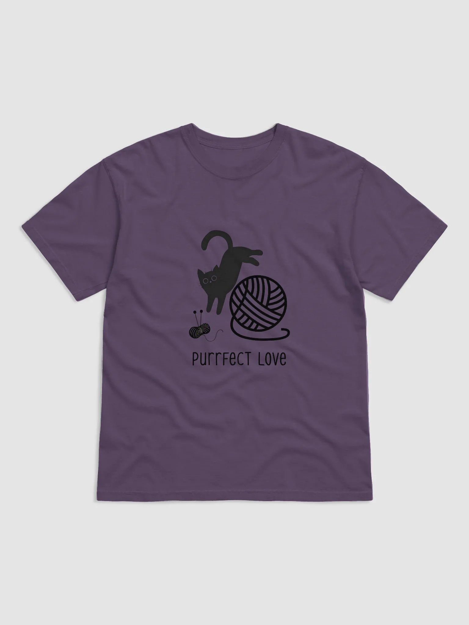 Black Cat with a knitting ball | T-shirt product image (28)