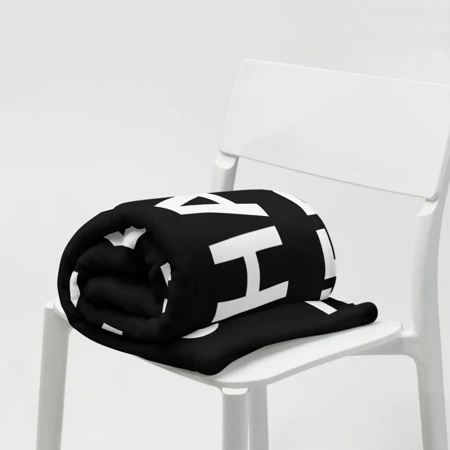 Cats have a better life- Throw Blanket product image (19)