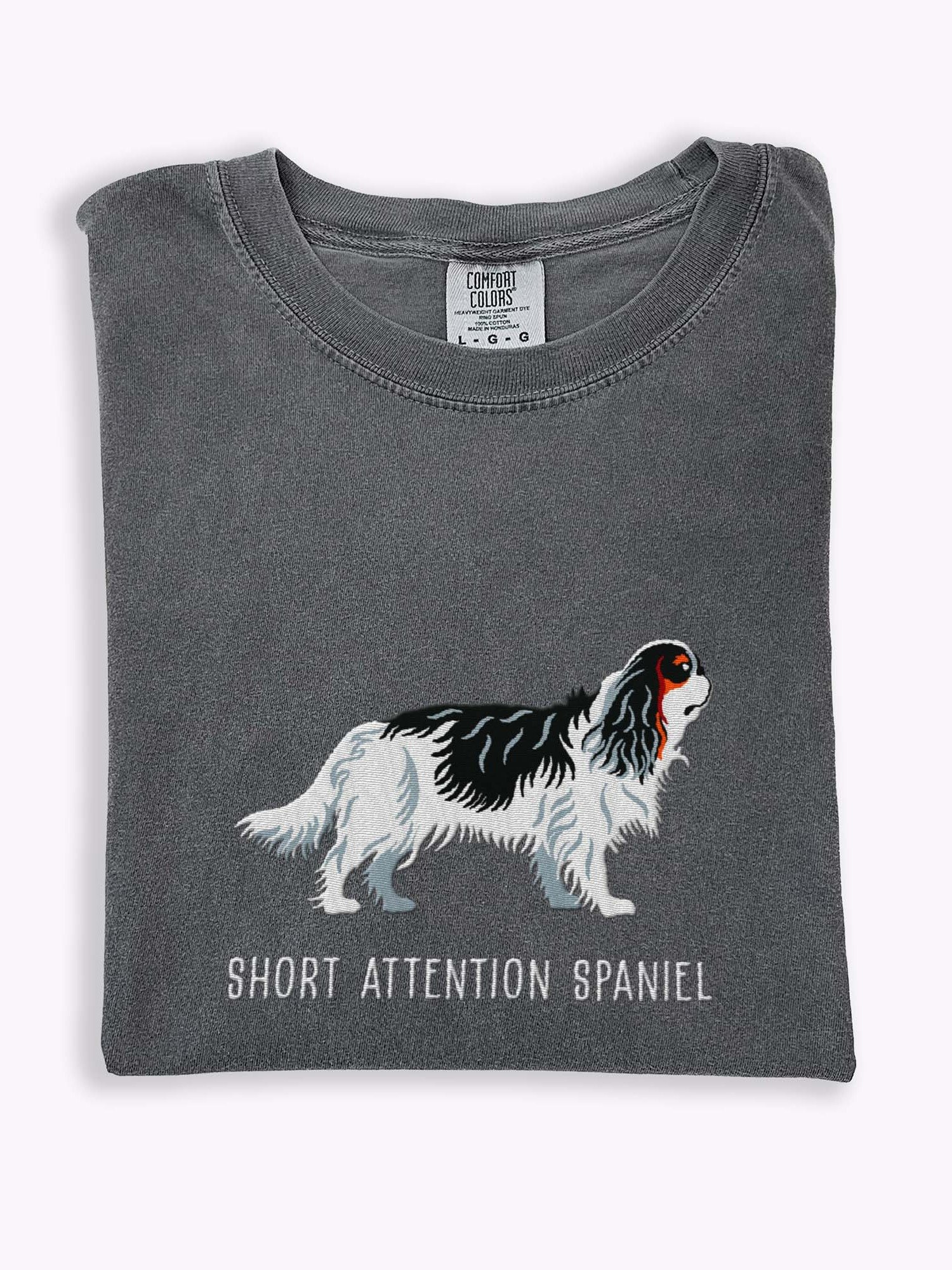 Short Attention Spaniel T-Shirt(Embroidered) of a King Charles Spaniel(Tricolor) product image (1)