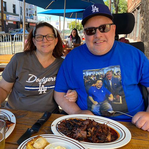 Some of our smokehouse guest showing love for Vin Scully! 
#dtla #bbq #bbqribs #bbqporn #laeats #ladodgers #vinscully #itfdb ...
