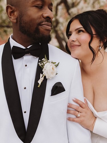 mr. + mrs. mutiva 🩷

a beautiful day for one of the most gorgeous couples inside and out ✨