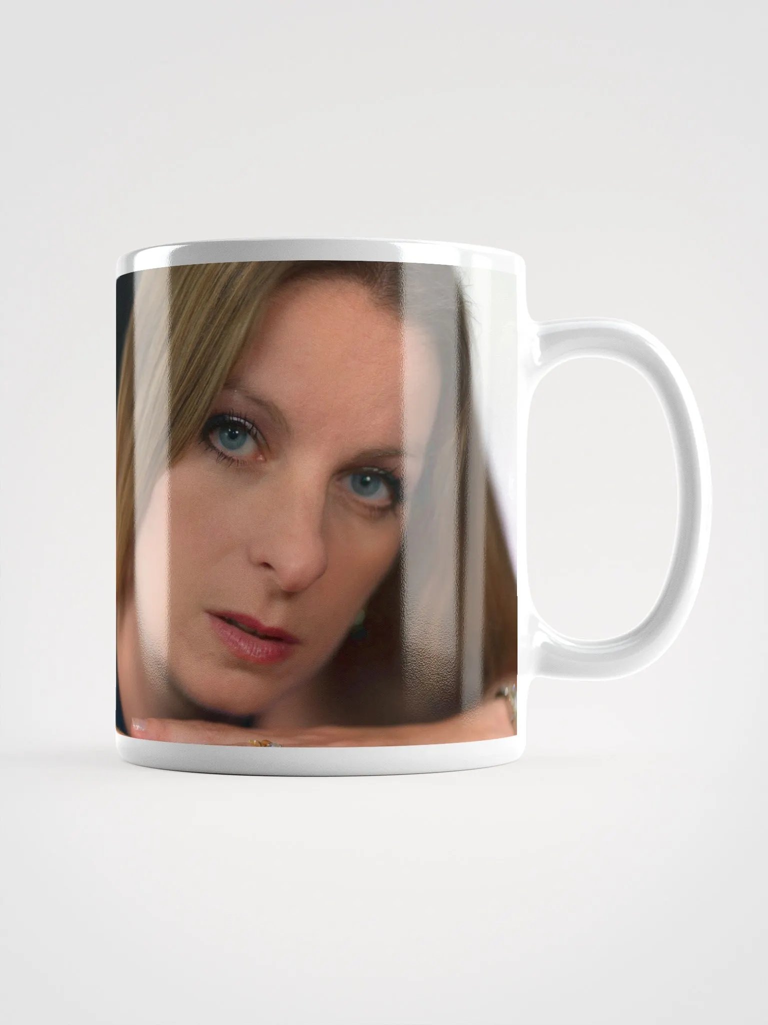Team Helen Clarke Exclusive Mug Members Only product image (1)
