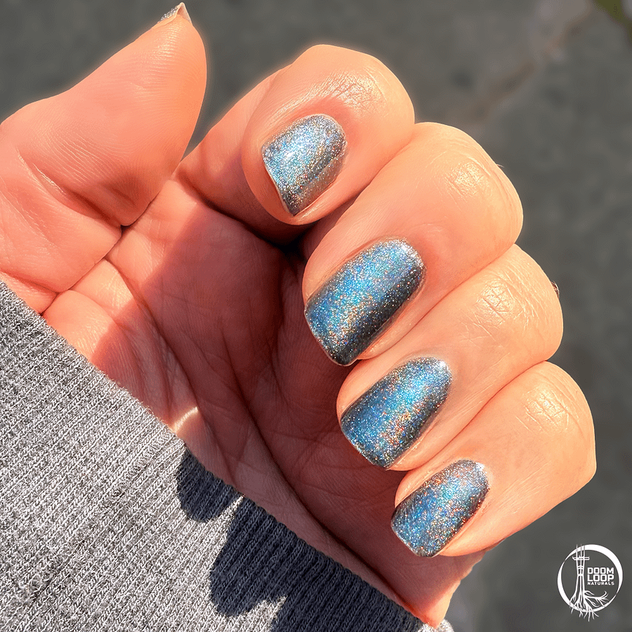 THE WEIGHT OF THE STARS - Deep Blue Black Magnetic Holo Nail Polish product image (10)