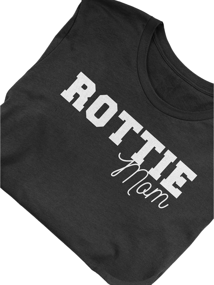 Rottie Mom T-Shirt product image (1)