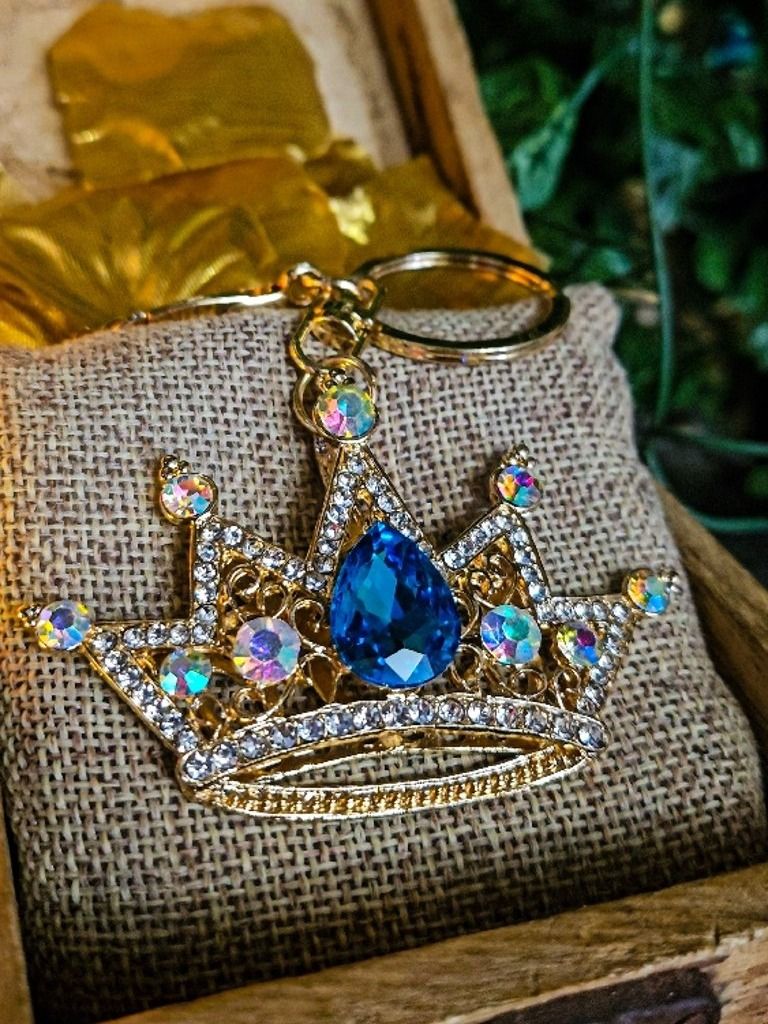 The Armored Kingdom Royal Aqua Blue Crown Keychain product image (2)