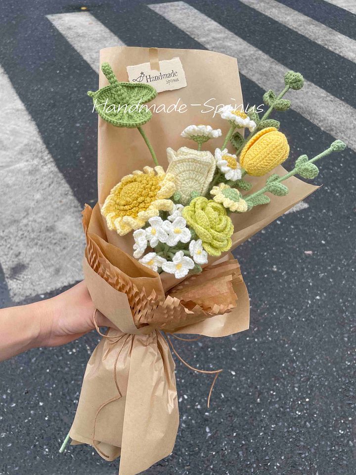 Warm Yellow Sunflower Crochet Knit Bouquet product image (1)