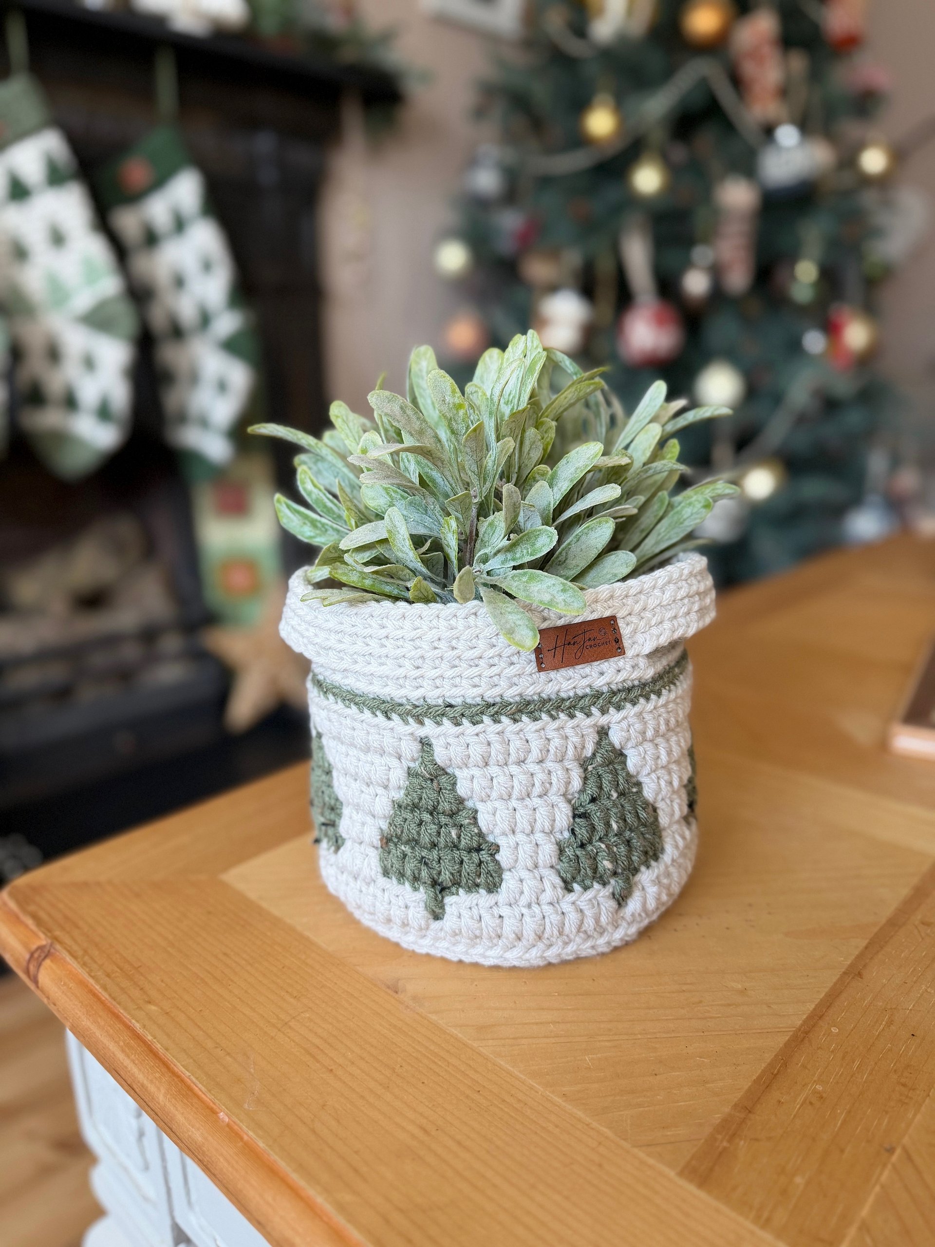CROCHET PATTERN + VIDEO — Twinkling Trees Mosaic Crochet Baskets — 3 Nesting Sizes storage, gift, plantholder, Charts Included in PDF product image (12)
