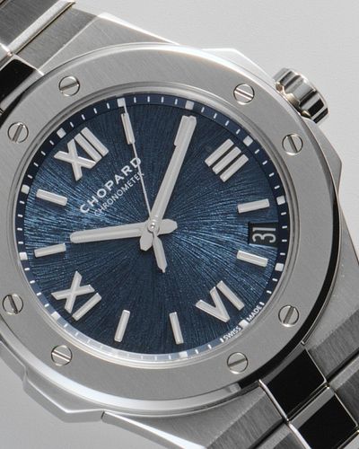 That dial is popping 😍 have you tried one of these on? 

📸 Chopard Alpine Eagle 

#chopard #chopardalpineeagle #cloy #watch #...