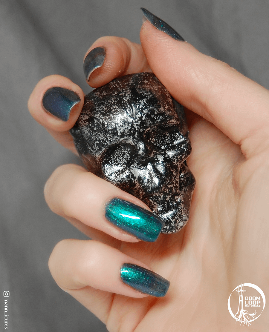 TEMPUS SERPENTIS - Shifty Blue-Green Nail Polish product image (5)