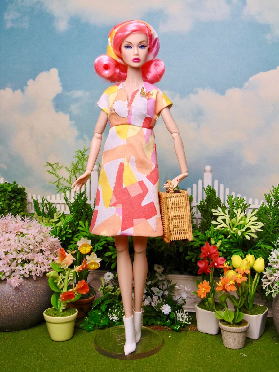 Mod Squad sewing pattern for 12" fashion dolls product image (4)