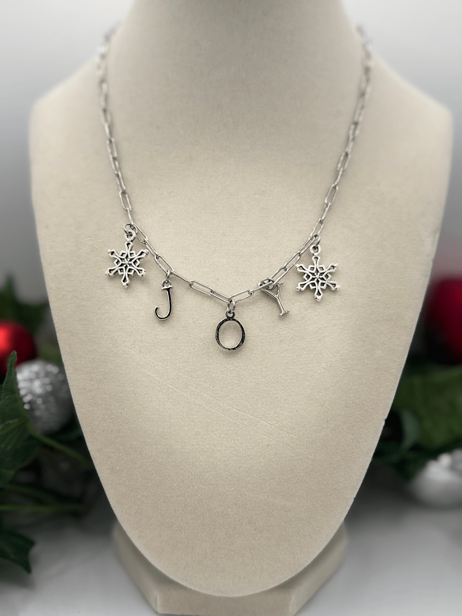 The JOY Necklace product image (2)