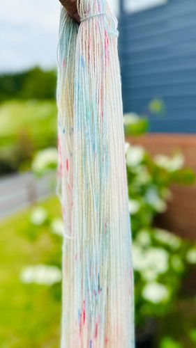 It’s a Peter Rabbit Christmas! Join Muffs newsletter to get this months free recipe :) #beatrixpotter #handdyedyarnawareness ...