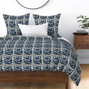 Seamless Pattern - Painted Floral Tile Pattern 1 in Shades of Blue and White product image (2)