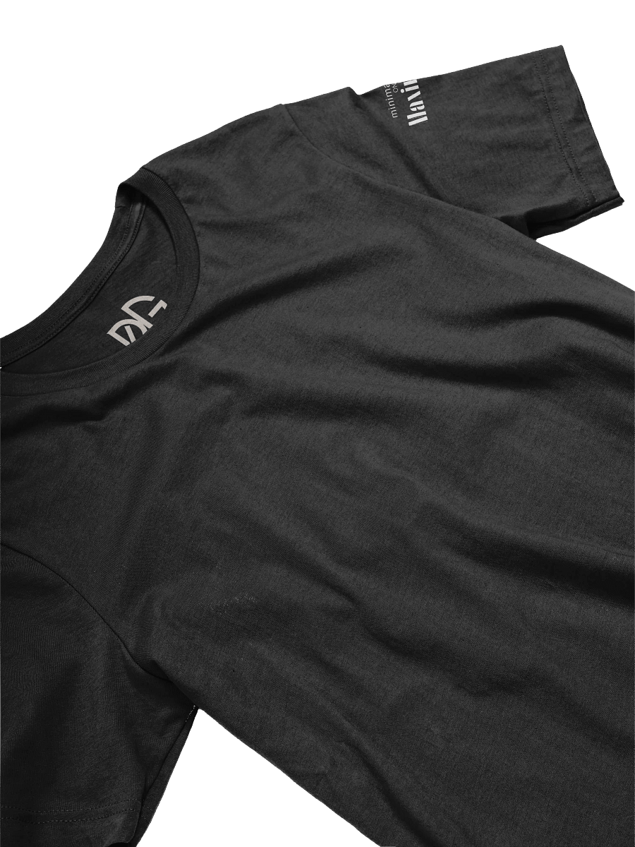 MOM - Minimalism On Maximum Label On Back T-Shirt product image (3)