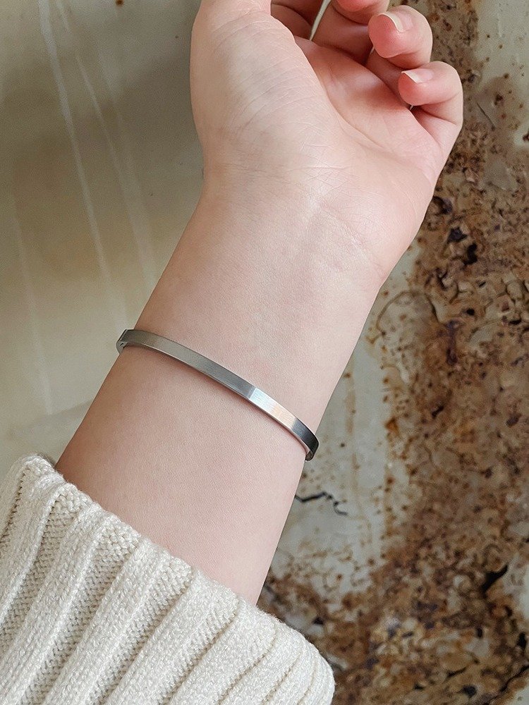 Brushed Matte Single Drill Bracelet | 18K Gold Plated product image (11)