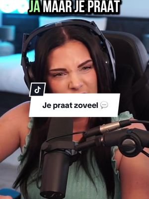 Je praat ook veel 💬 #twitch #twitchclips #clips #twitchstreamer #talking #chatting #caseylina 