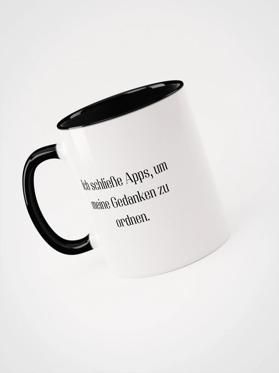 Lustige Tasse mit Spruch | Ich bin ein Millennial,ich schließe Apps um meine Gedanken zu ordnen | Geschenkidee | Kaffeebecher 330 ml - Geschenk product image (2)