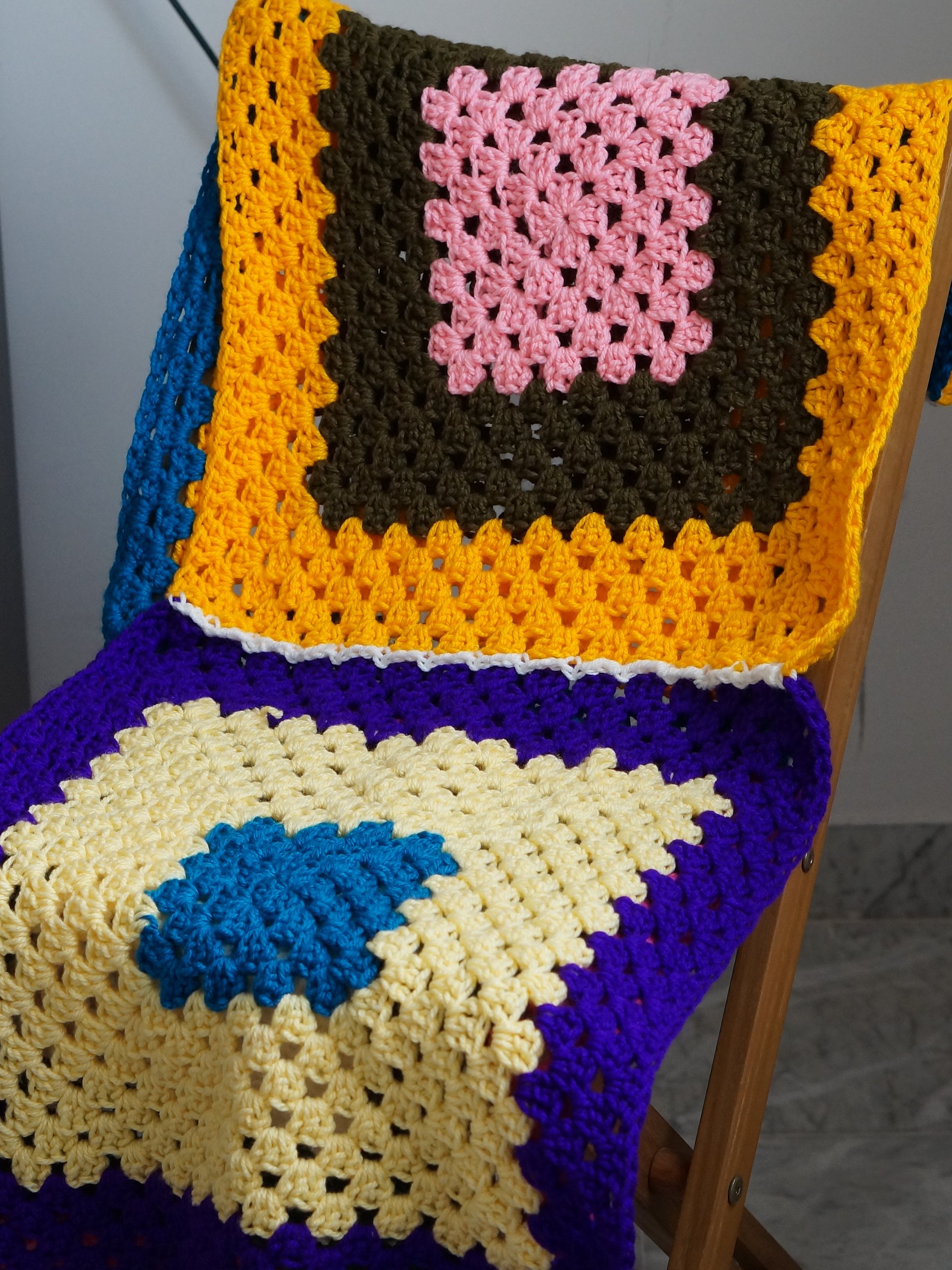 Granny square rectangular shawl pattern product image (1)
