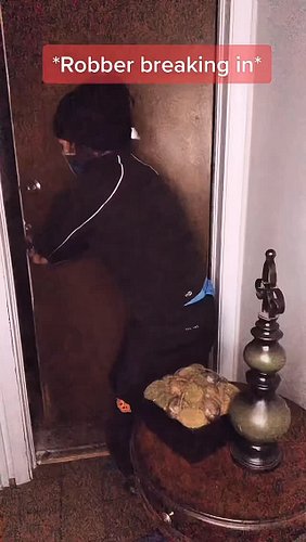 Make my day 😎 
#darkhumor #🔫 #robber #mistakes #happy #unicornkid #sparxfam #letsgo #beararms #2ndamendment