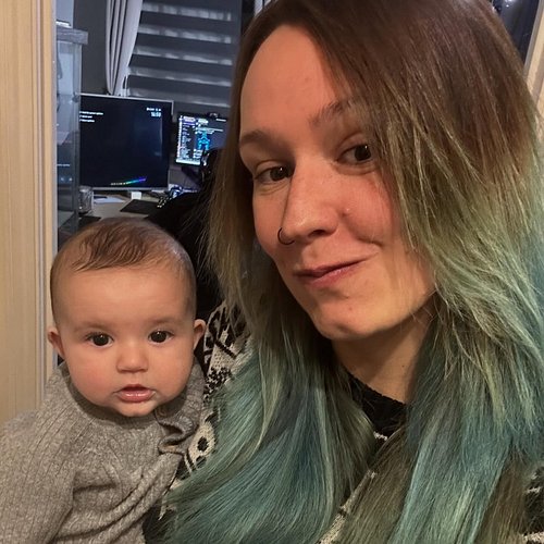 She’s got my stare 😳