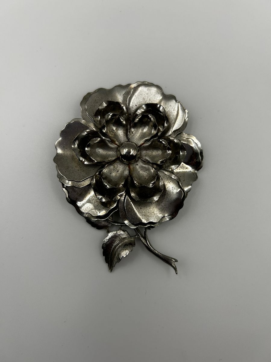 Vintage Silver Tone Layered Large Flower Brooch product image (1)