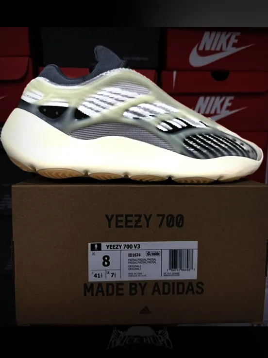 YEEZY 700v3 Collection product image (6)