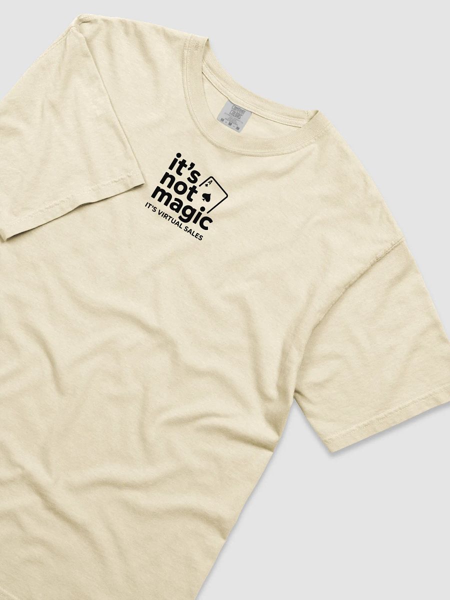 "It’s Not Magic" Heavy Tee – Anime Drop (Multicolor) product image (32)