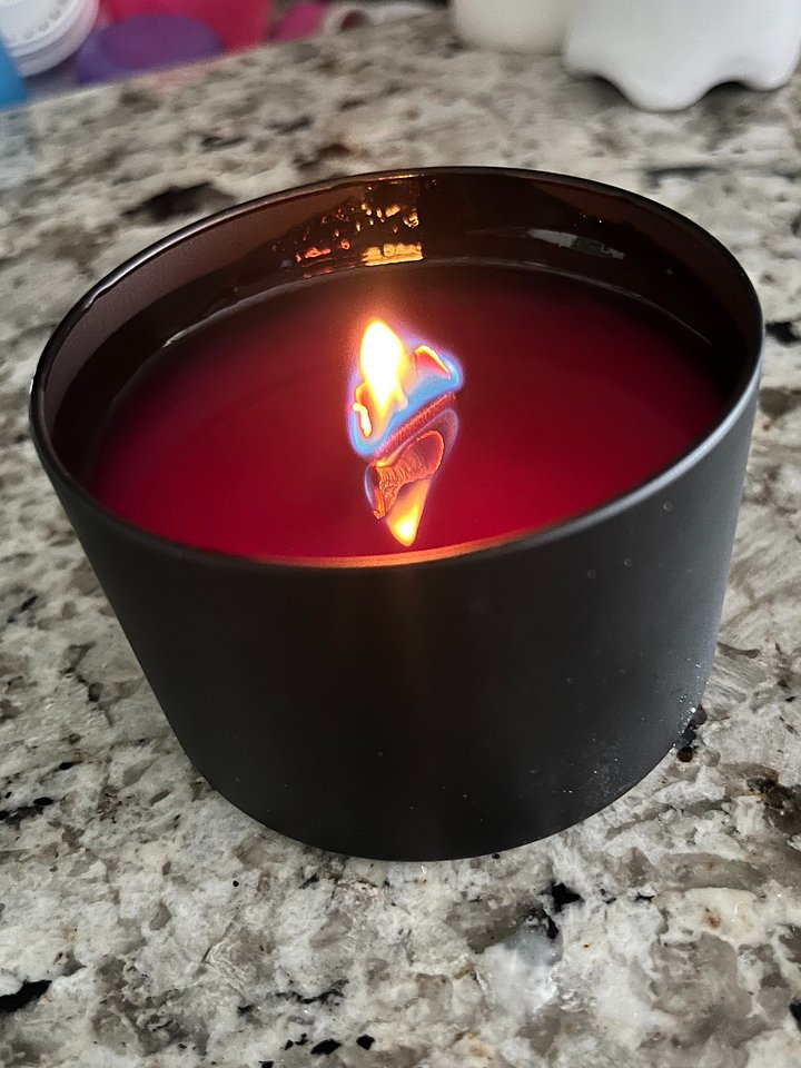Lavander Sachet Scented 8. oz Candles product image (2)