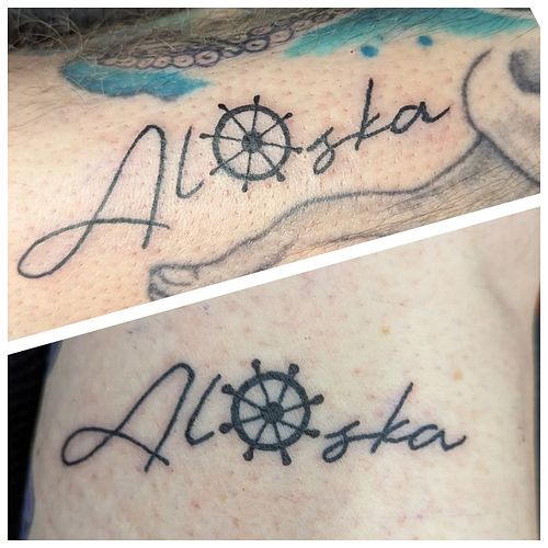 Couple of matching tattoos to commemorate a vacation! 

#tattooapprentice #matchingtattoos #hartselletattoo #alabamatattooartist