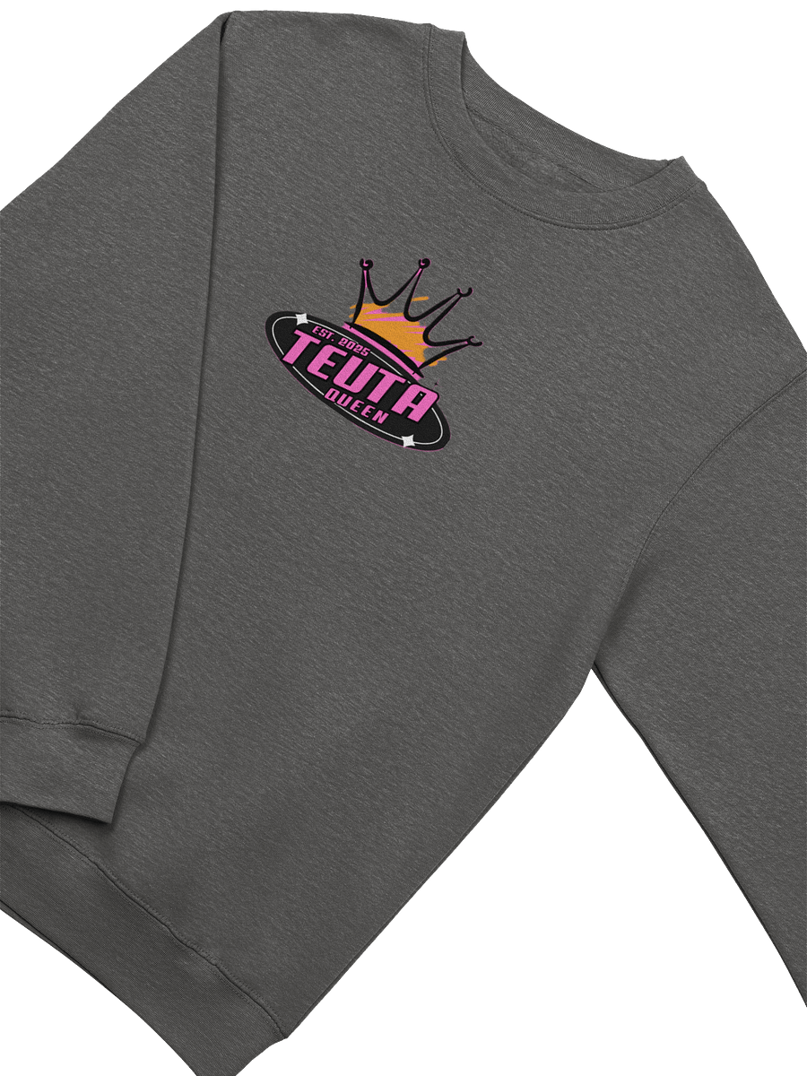 Teuta Queen Streetwear Crewneck product image (15)