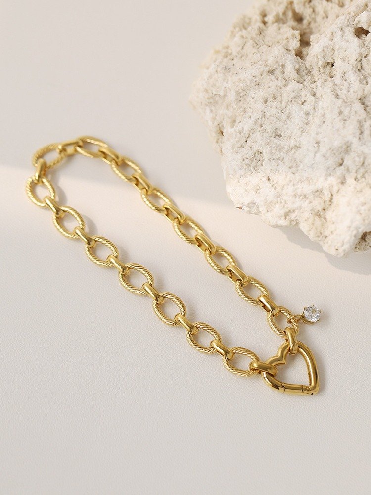 Love Buckle Chain Bracelet | 18K Gold Plated product image (6)