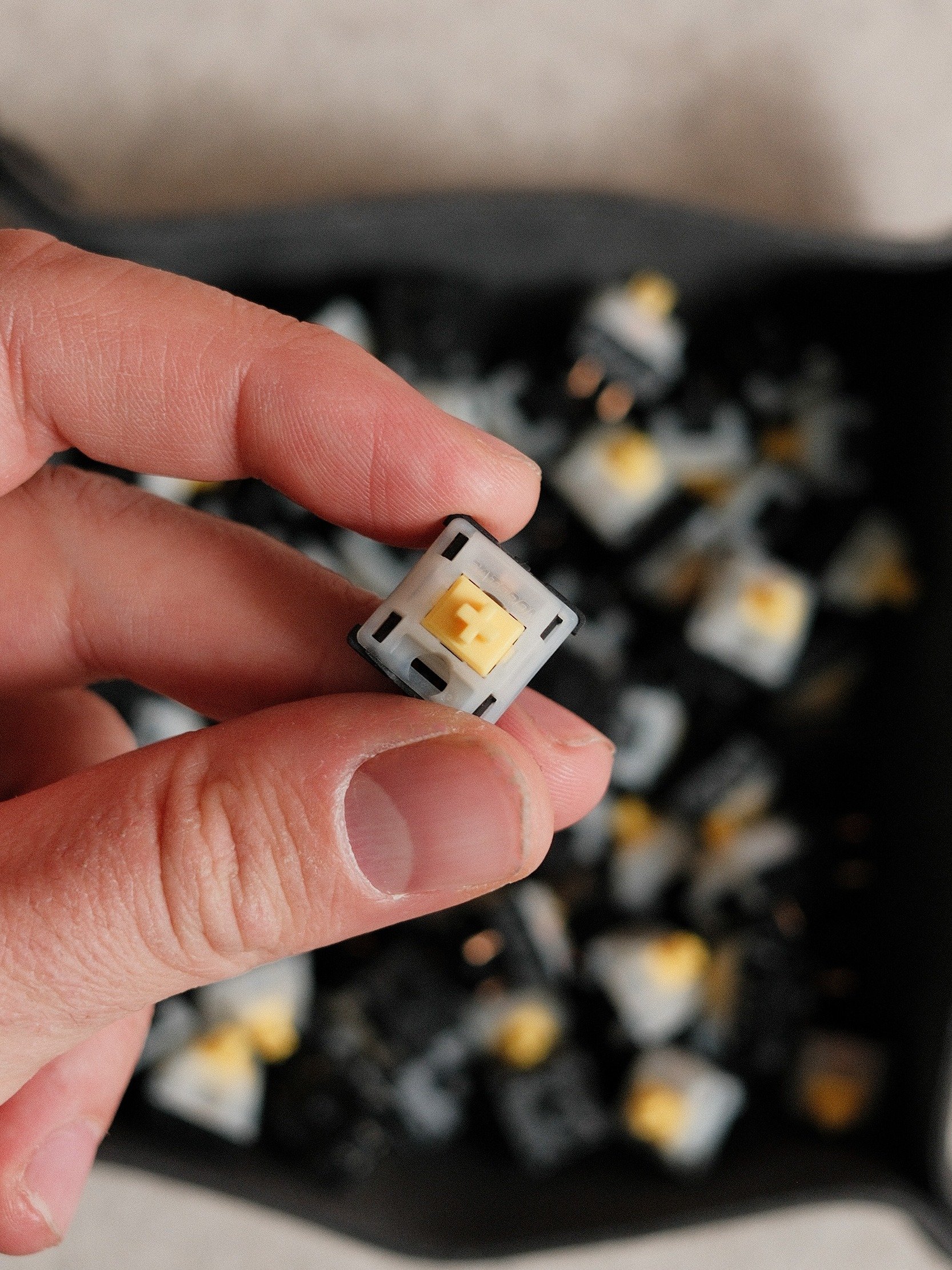 Batch 27 - Gateron KS-3X47 Pro Yellow Switches product image (2)