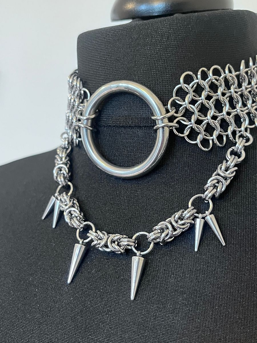 Spiked O ring Choker product image (2)