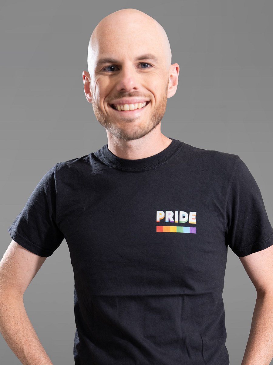 Men's Cruise with Ben and David Pride Logo T-Shirt - Black product image (3)