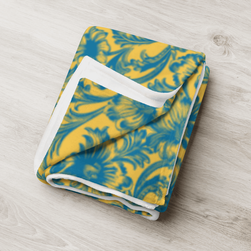 Fleur Royale | Throw Blanket product image (2)