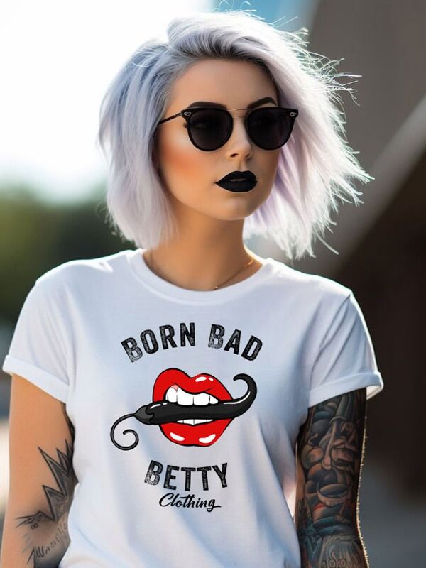 Born Bad Betty Graphic Tee product image (1)