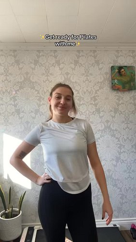 So so proud of how much I’ve fallen in love with moving my body and Pilates this past year!! 🤍🤍 

~

#pilates #Pilatesgirl #h...