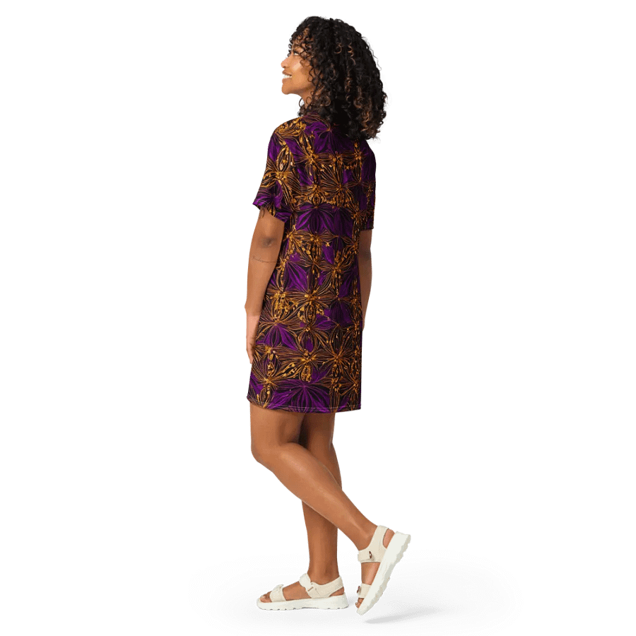 Swirl Enigma T Shirt Dress product image (12)