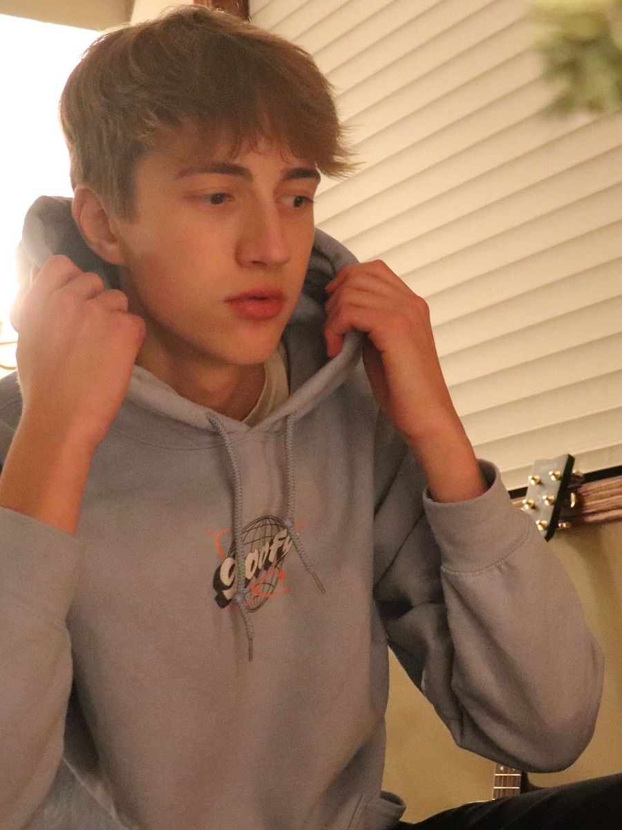 The goofy Hoodie product image (6)