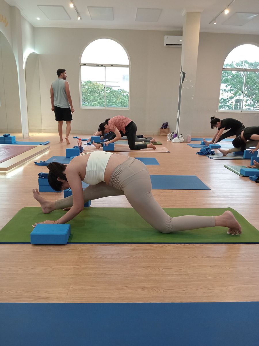 Harmony Flow: Stretch, Relax, and Sound Therapy 45 Min | Level ★ |Last Part Deep Relaxarion 10 Minutes product image (2)